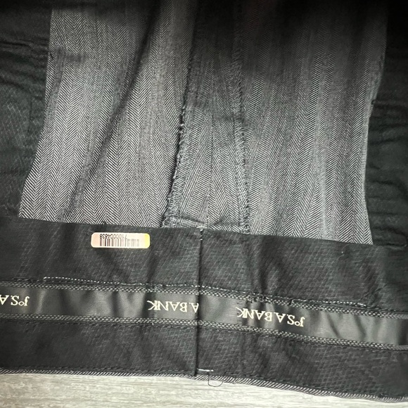 Jos A Bank Signature Cambridge Grey Herringbone Suit 42L - Picture 8 of 9